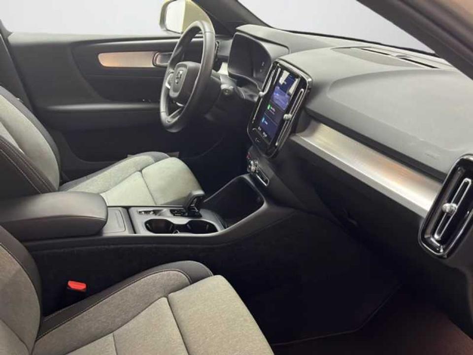 Volvo XC40 2.0 B3 G Core Auto