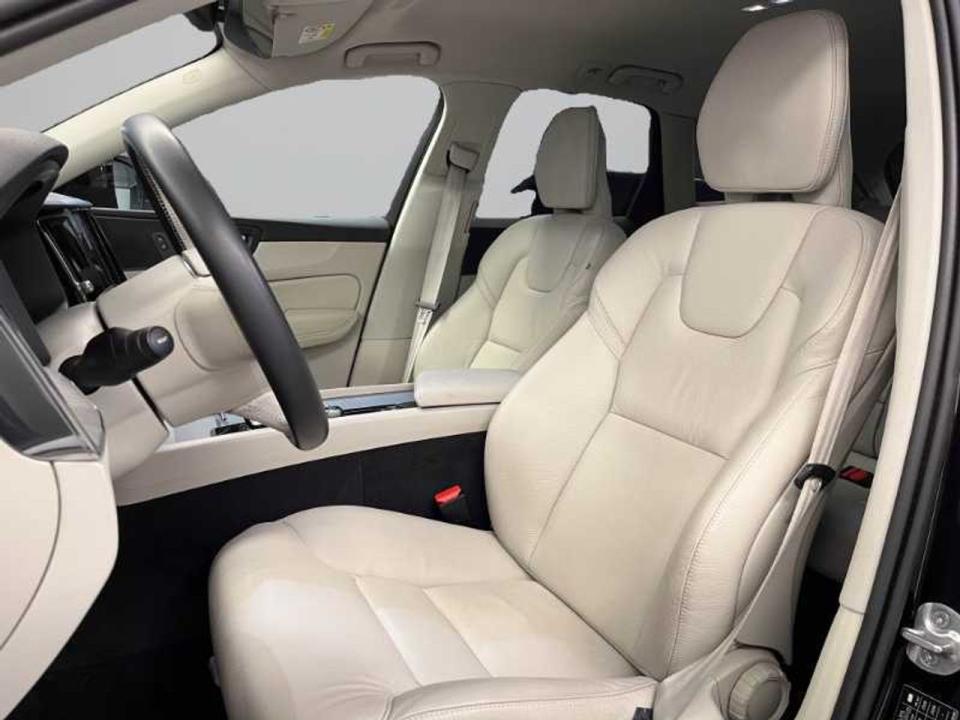 Volvo XC60 2.0 B4 D Core Auto