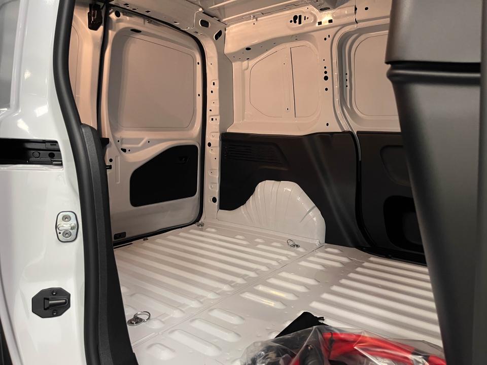 Peugeot e-Partner Standard  800kg eléctrico 100 Kw (136 Cv)   