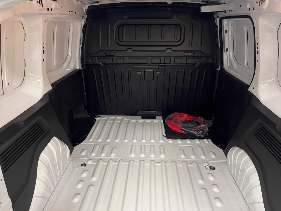Peugeot e-Partner Standard  800kg eléctrico 100 Kw (136 Cv)   