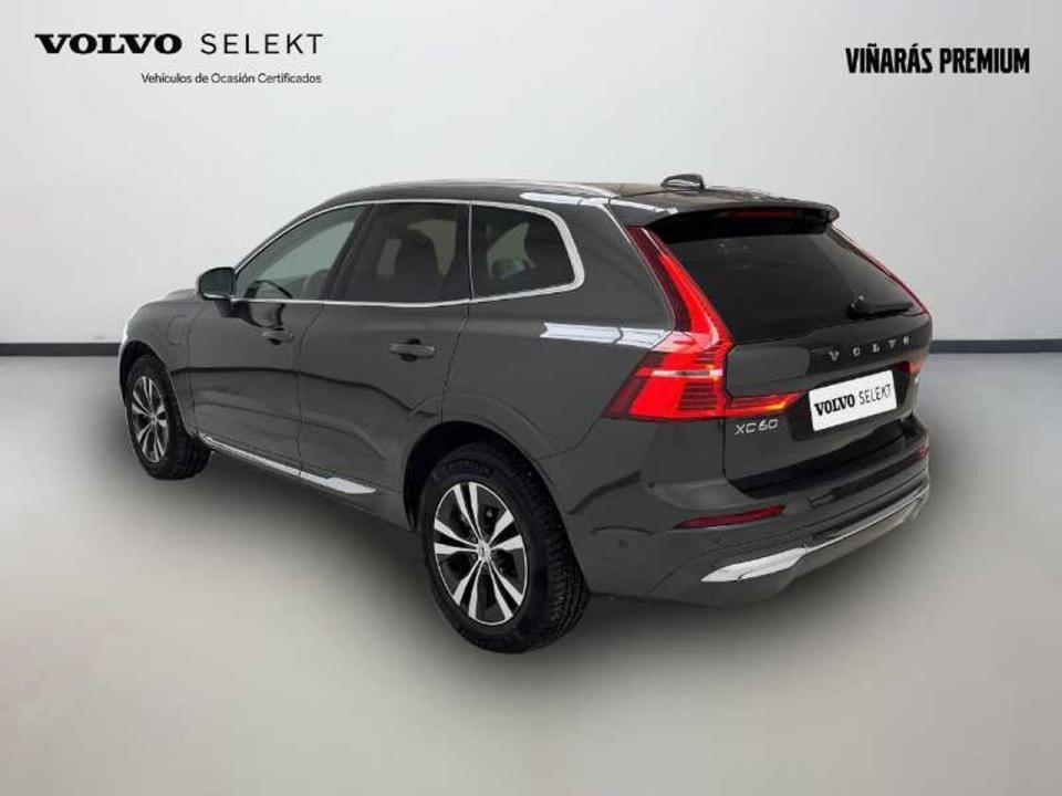 Volvo XC60 2.0 T6 AWD Recharge Core Auto