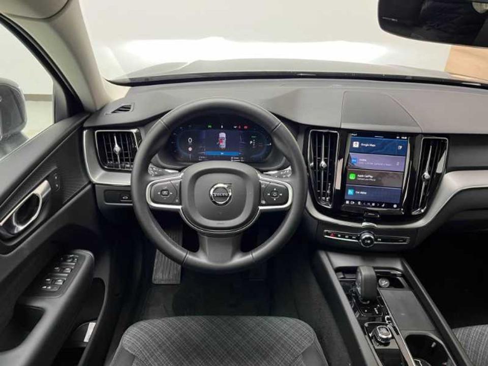 Volvo XC60 2.0 T6 AWD Recharge Core Auto