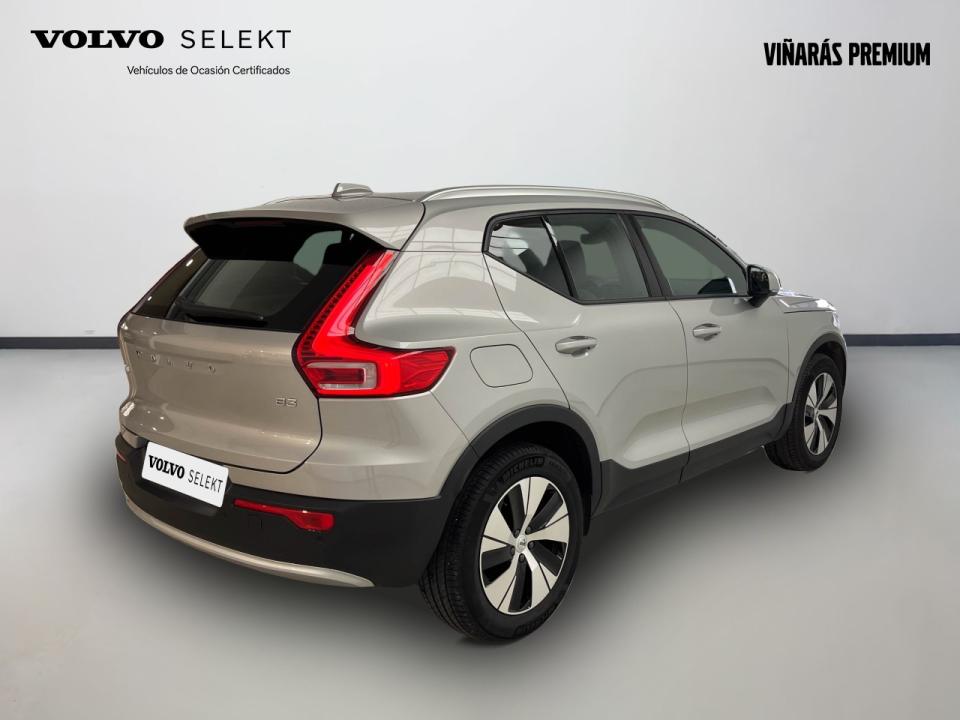 Volvo XC40 2.0 B3 G Core Auto