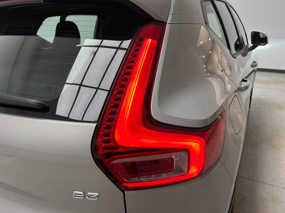 Volvo XC40 2.0 B3 G Core Auto