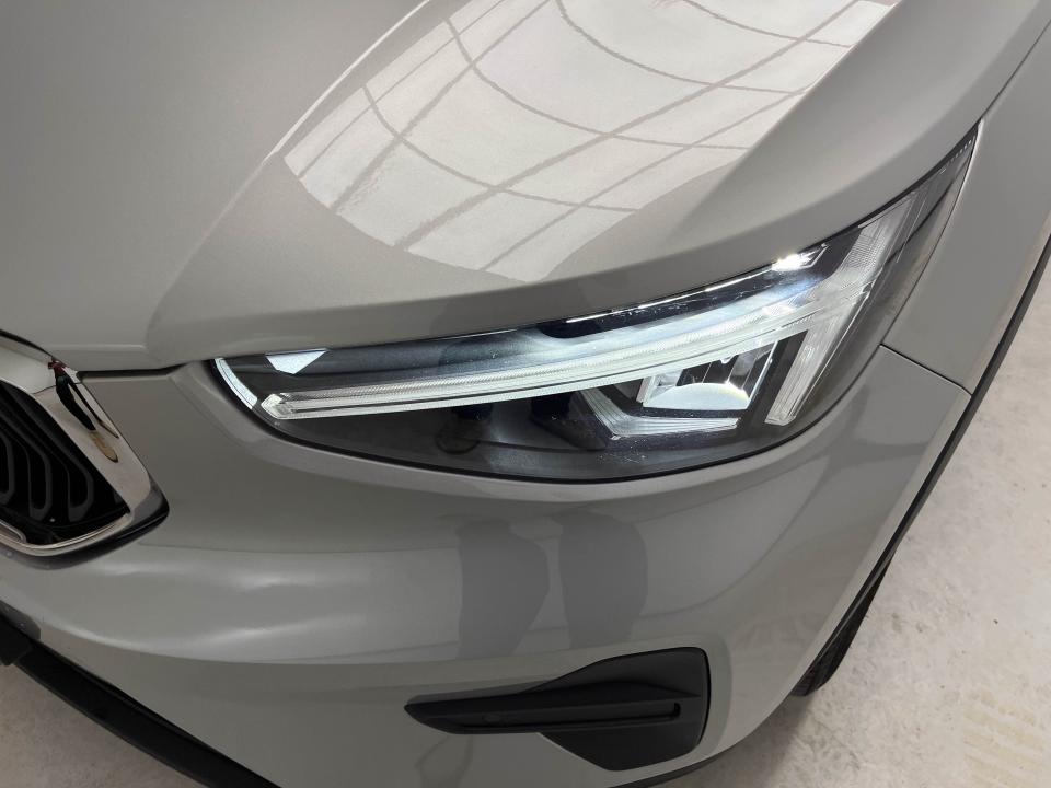 Volvo XC40 2.0 B3 G Core Auto
