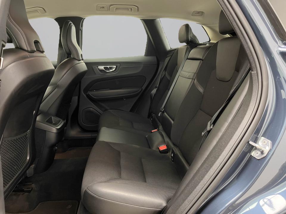 Volvo XC60 2.0 B4 D AWD Business Plus Auto