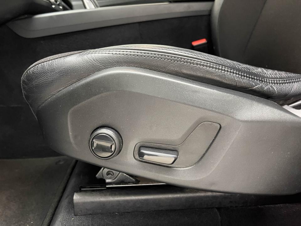 Volvo XC60 2.0 B4 D AWD Business Plus Auto