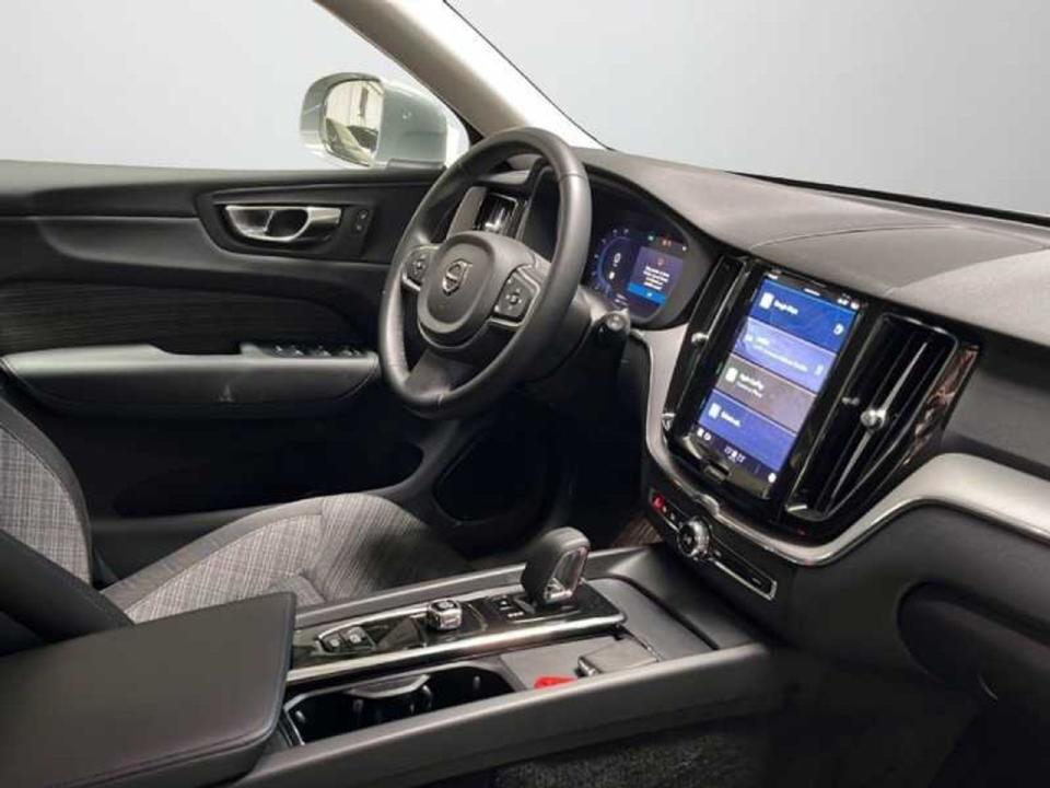 Volvo XC60 2.0 B4 D AWD Core Auto