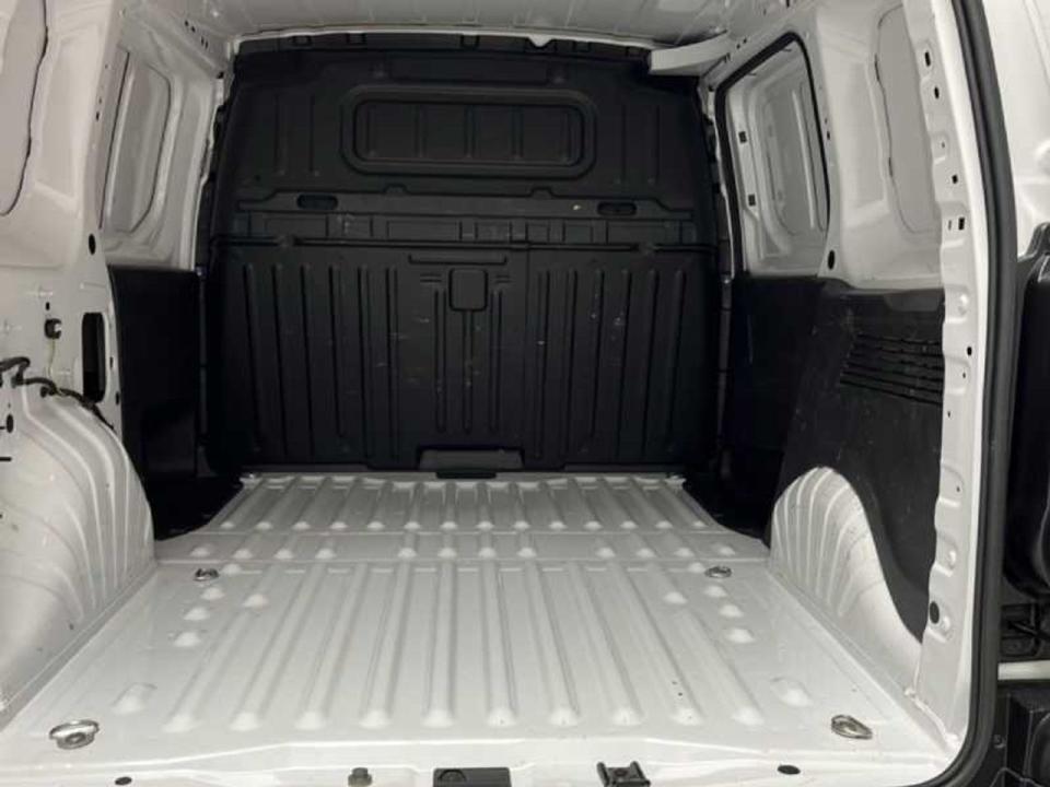 Peugeot Partner Pro Standard 600kg BlueHDi 73kW