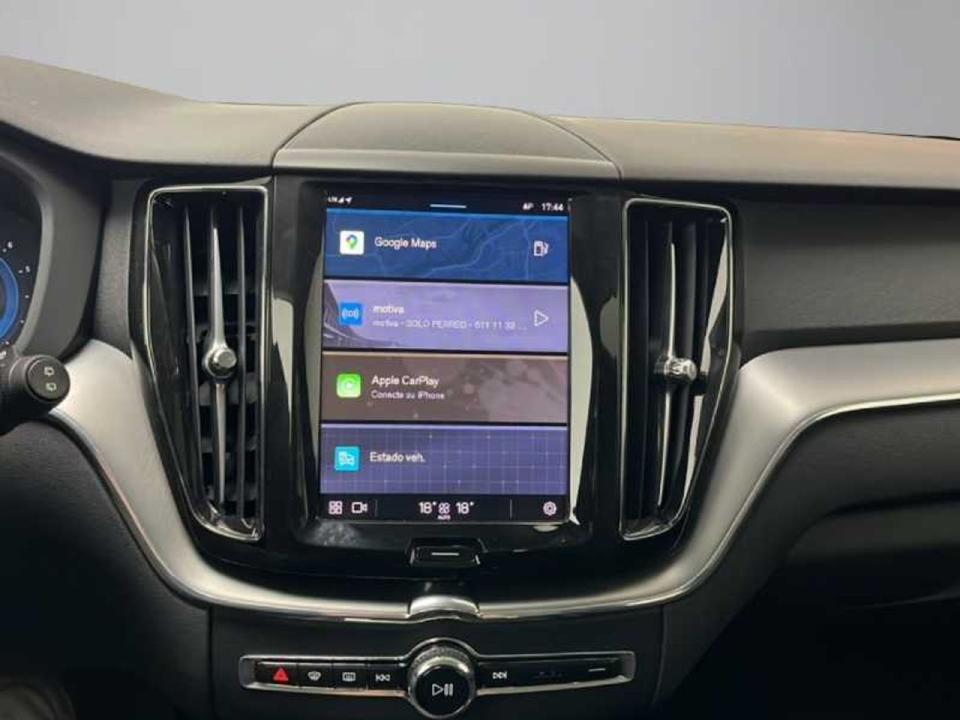 Volvo XC60 2.0 B5 G AWD Core Auto