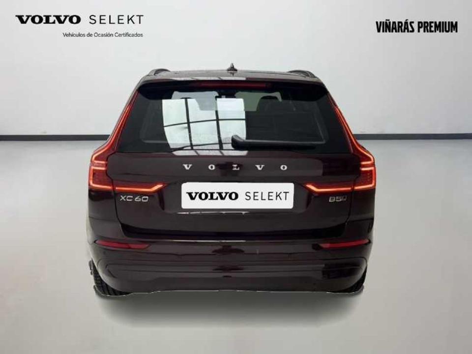 Volvo XC60 2.0 B5 G AWD Core Auto