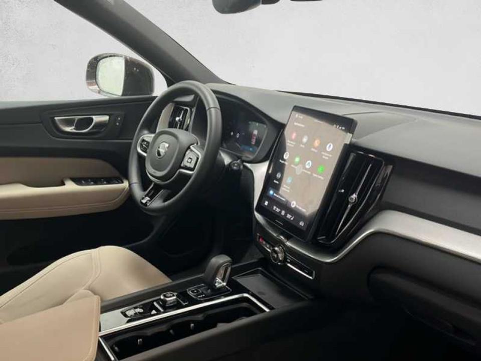 Volvo XC60 2.0 B5 G AWD Core Auto