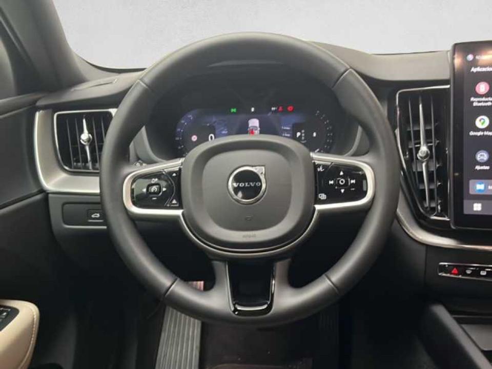 Volvo XC60 2.0 B5 G AWD Core Auto