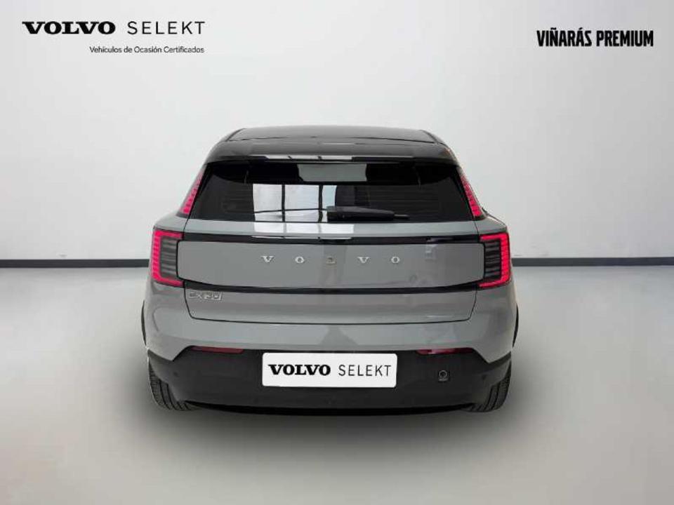 Volvo EX30 Single Motor Extended Range Plus Auto