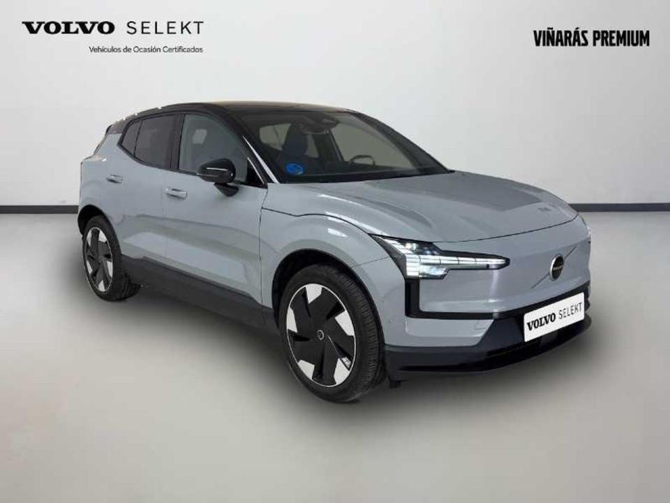 Volvo EX30 Single Motor Extended Range Plus Auto