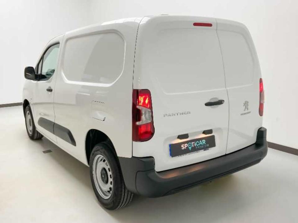 Peugeot Partner Pro Standard 600kg BlueHDi 73kW