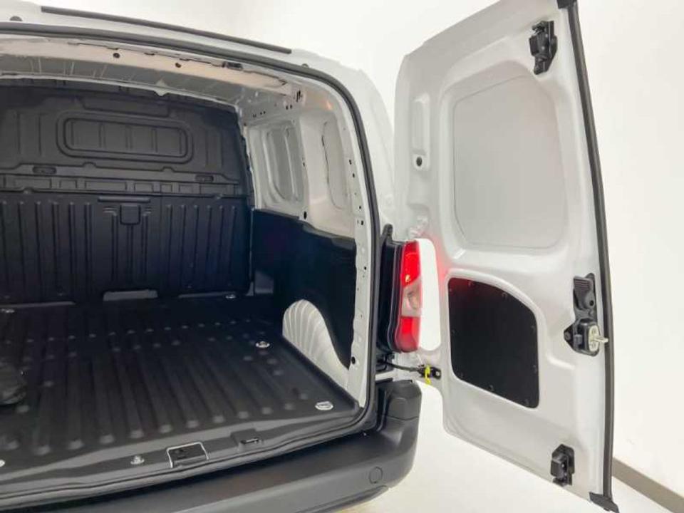 Peugeot Partner Pro Standard 600kg BlueHDi 73kW