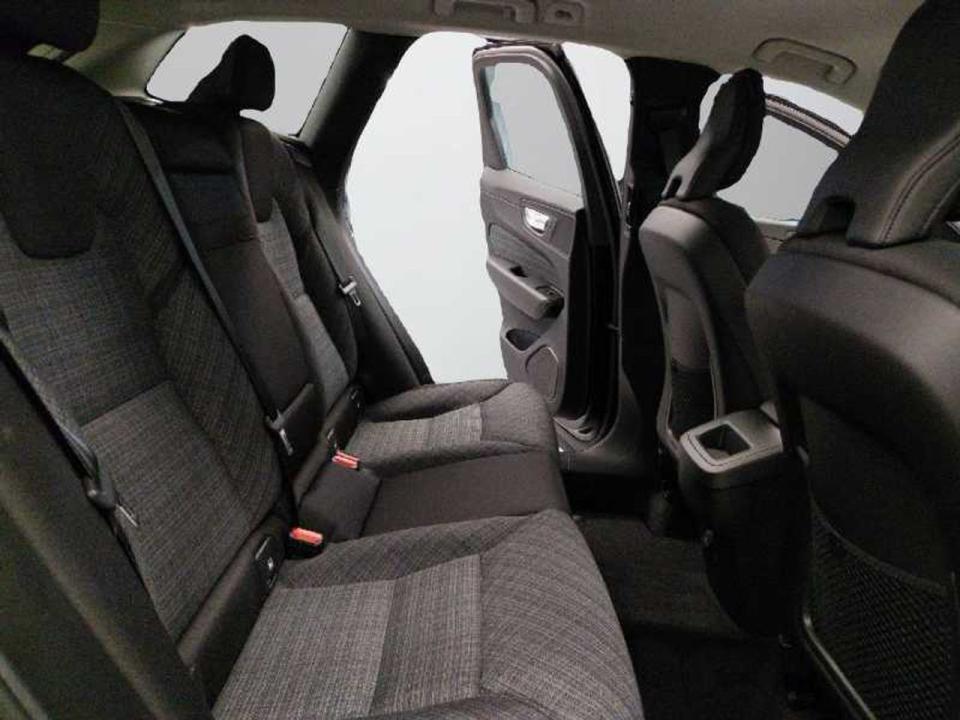 Volvo XC60 2.0 B4 D Essential Auto