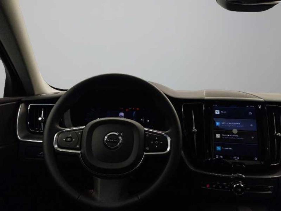 Volvo XC60 2.0 B4 D Essential Auto