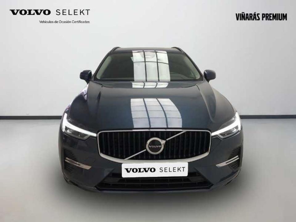 Volvo XC60 2.0 B4 D Momentum Auto