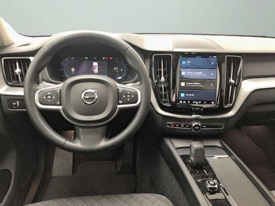 Volvo XC60 2.0 B4 D Momentum Auto