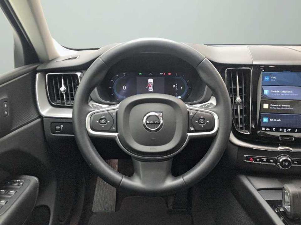 Volvo XC60 2.0 B4 D Momentum Auto