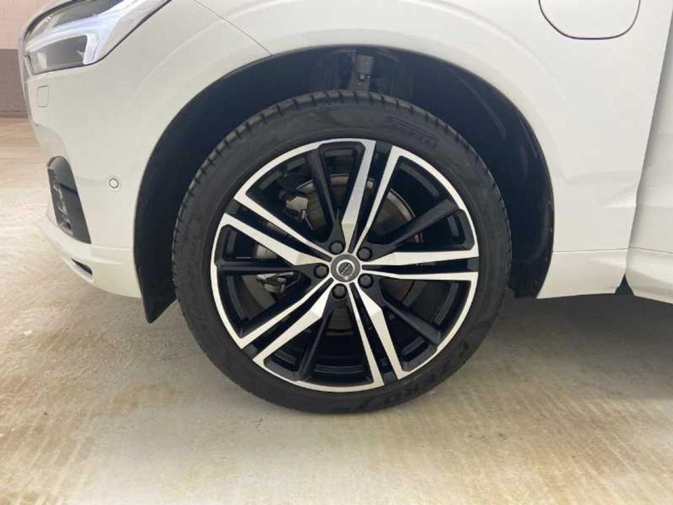 Volvo XC60 2.0 T8 AWD R-Design Auto
