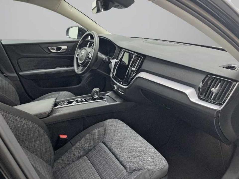 Volvo V60 Cross Country 2.0 B4 (D) AWD Cross Country Core Auto