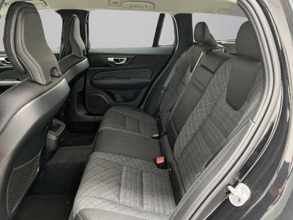 Volvo V60 Cross Country 2.0 B4 (D) AWD Cross Country Core Auto