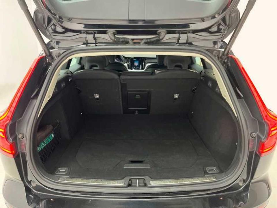 Volvo V60 Cross Country 2.0 B4 (D) AWD Cross Country Core Auto