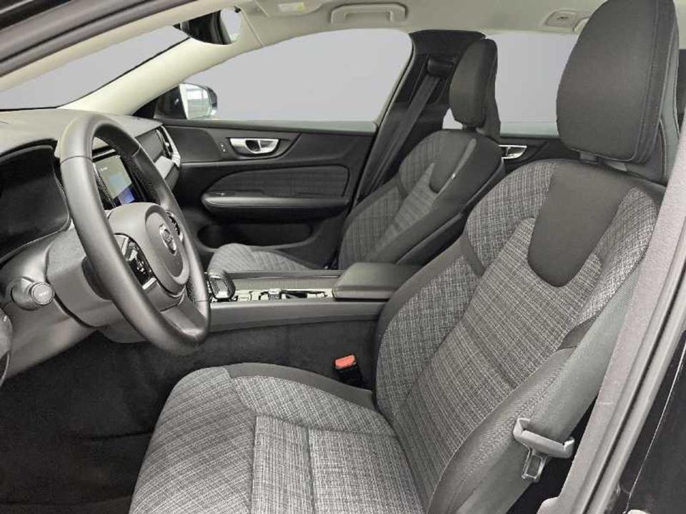Volvo V60 Cross Country 2.0 B4 (D) AWD Cross Country Core Auto