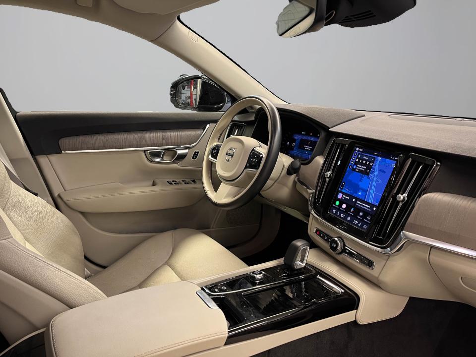 Volvo S90 2.0 T8 Twin AWD Recharge Core Bright AT
