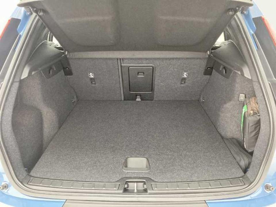 Volvo XC40 1.5 T4 Recharge PHEV Plus Dark Auto