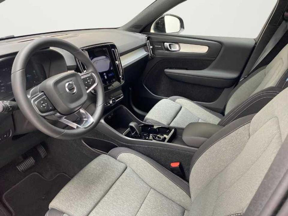 Volvo XC40 1.5 T4 Recharge PHEV Plus Dark Auto