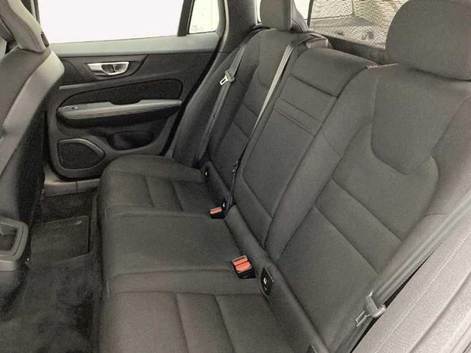 Volvo V60 Cross Country 2.0 B4 (D) AWD Cross Country AUTO