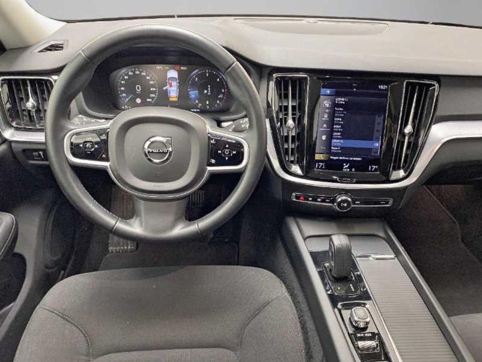 Volvo V60 Cross Country 2.0 B4 (D) AWD Cross Country AUTO