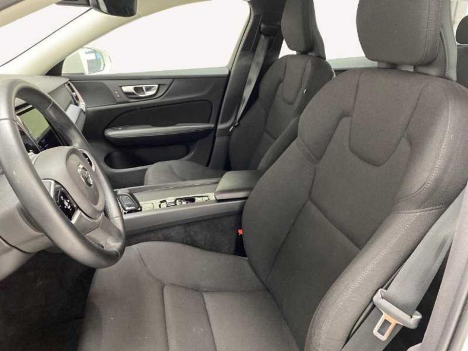 Volvo V60 Cross Country 2.0 B4 (D) AWD Cross Country AUTO