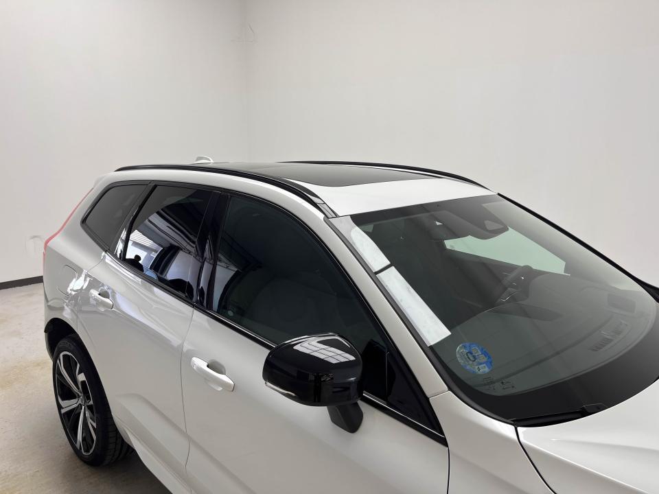 Volvo XC60 2.0 T6 AWD Recharge Ultra Dark Auto