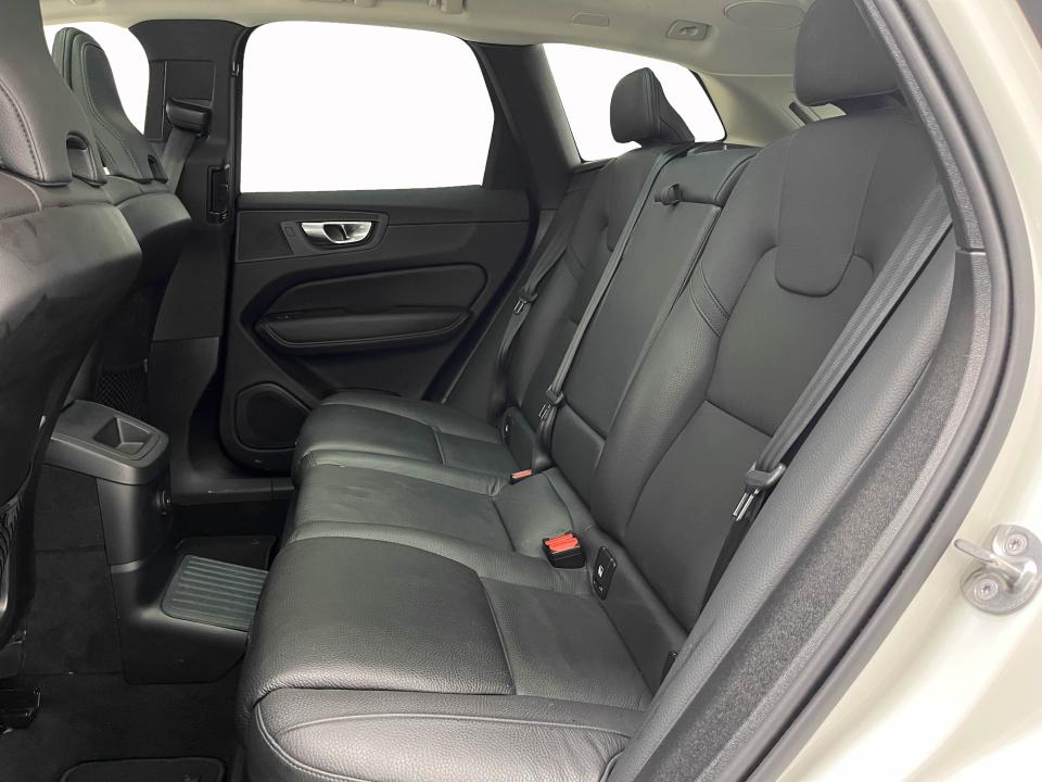 Volvo XC60 2.0 T6 AWD Recharge Ultra Dark Auto