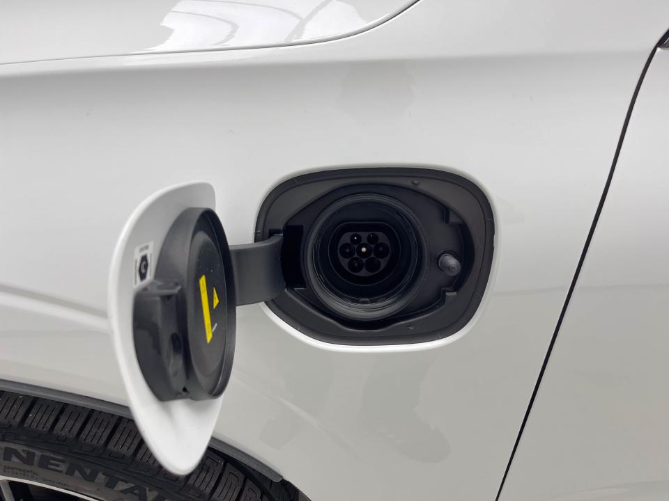 Volvo XC60 2.0 T6 AWD Recharge Ultra Dark Auto