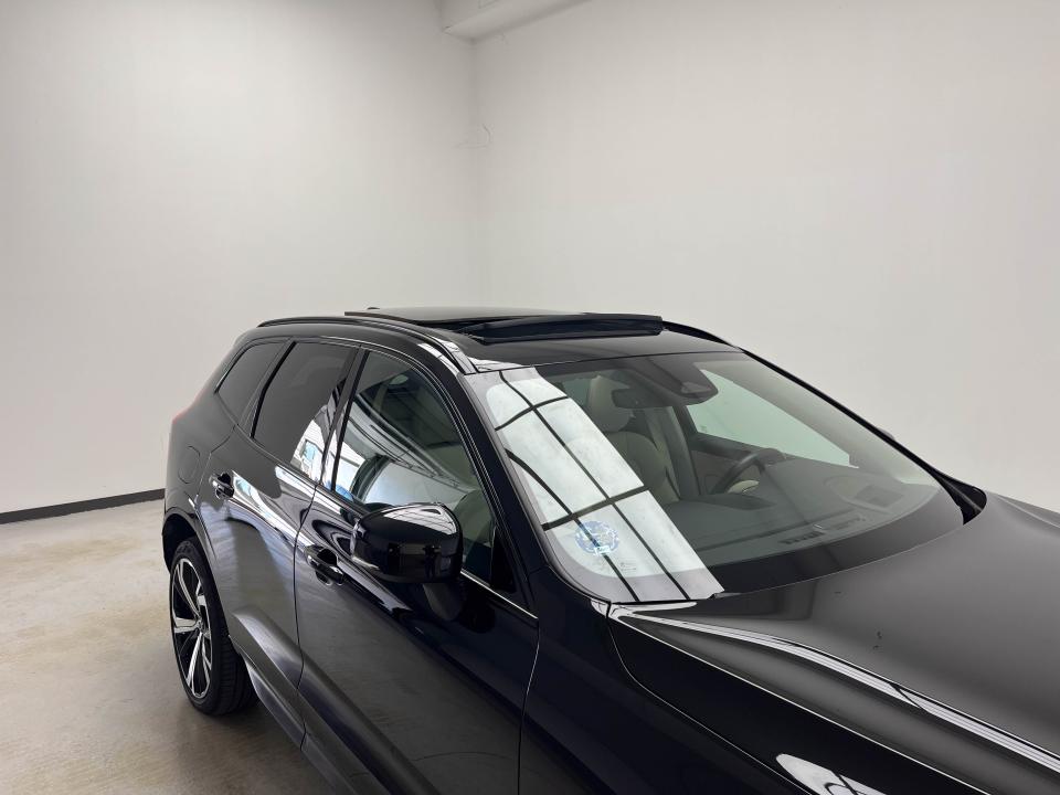 Volvo XC60 2.0 T6 AWD Recharge Ultra Dark Auto