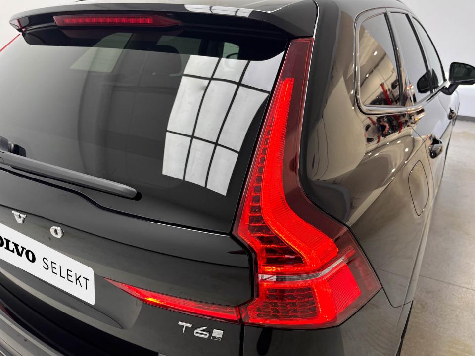 Volvo XC60 2.0 T6 AWD Recharge Ultra Dark Auto