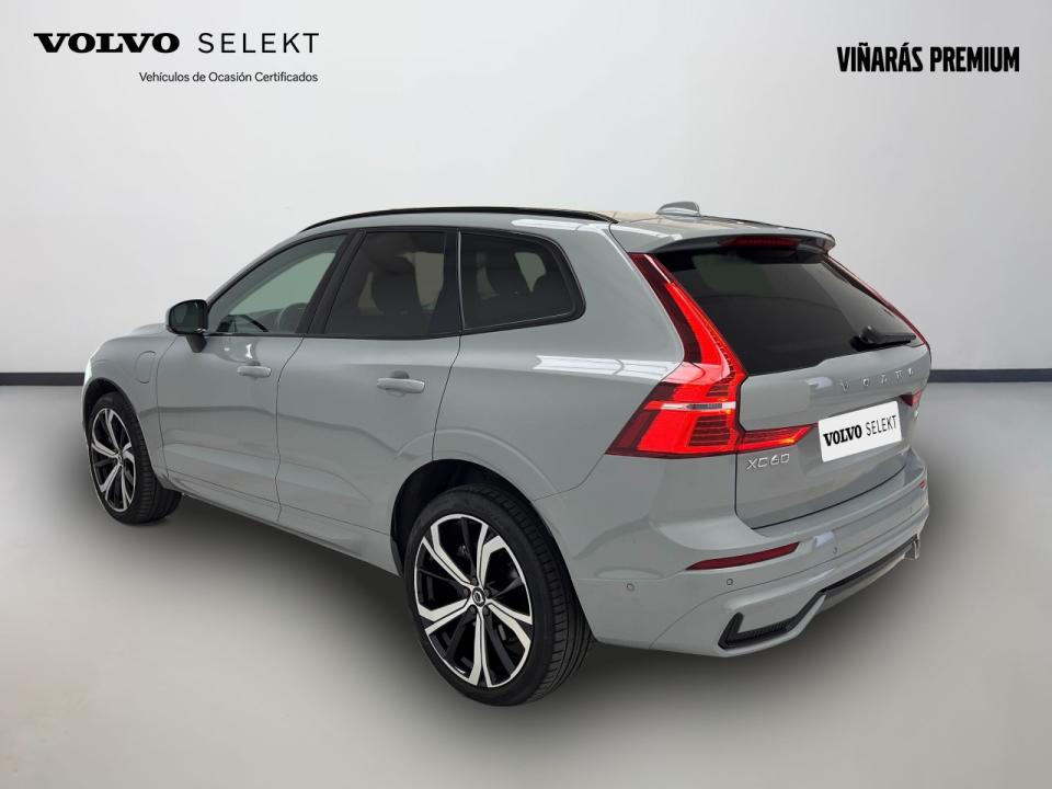 Volvo XC60 2.0 T6 AWD Recharge Ultra Dark Auto