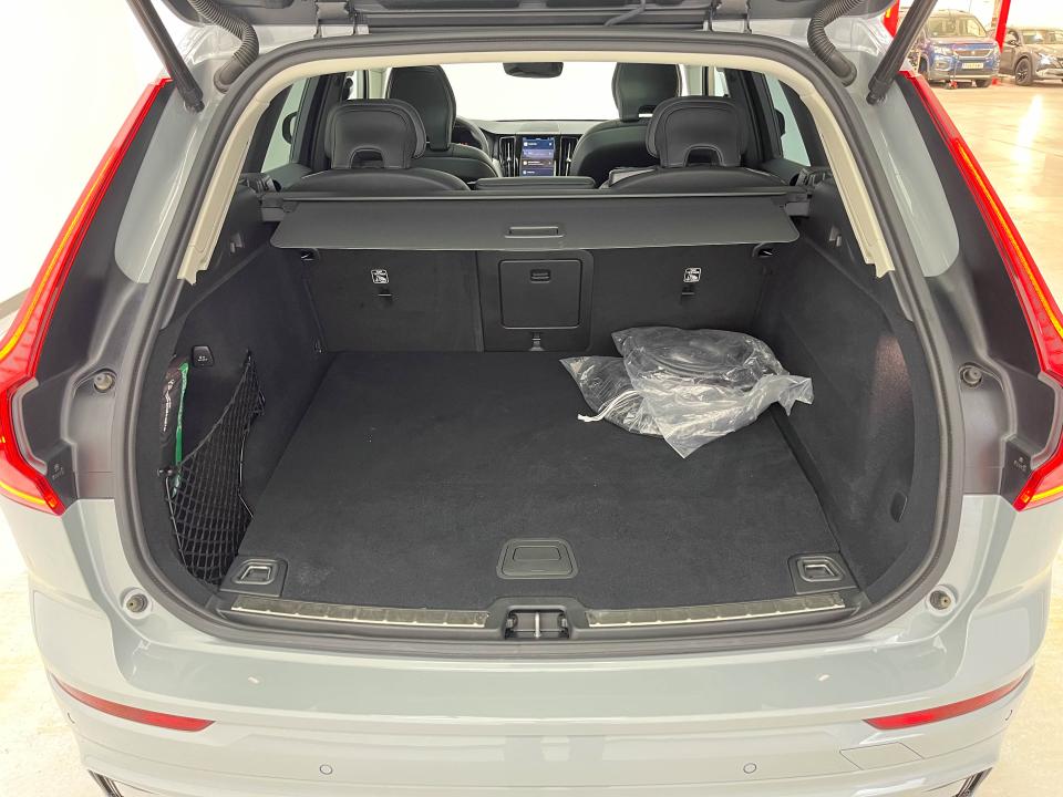 Volvo XC60 2.0 T6 AWD Recharge Ultra Dark Auto