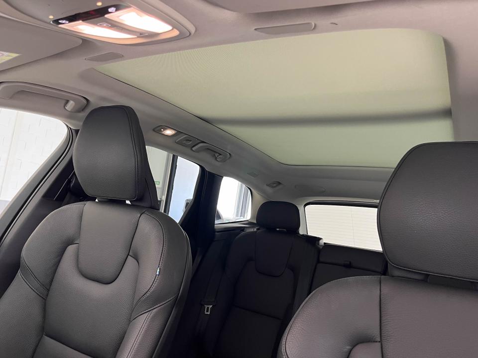 Volvo XC60 2.0 T6 AWD Recharge Ultra Dark Auto