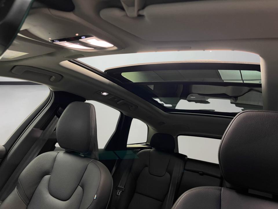 Volvo XC60 2.0 T6 AWD Recharge Ultra Dark Auto