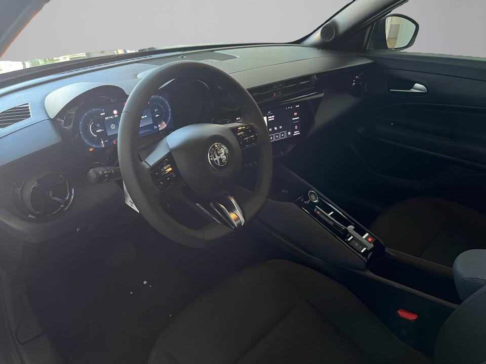 Alfa Romeo Junior HIBRIDA 100KW 136CV 1,2 VGT