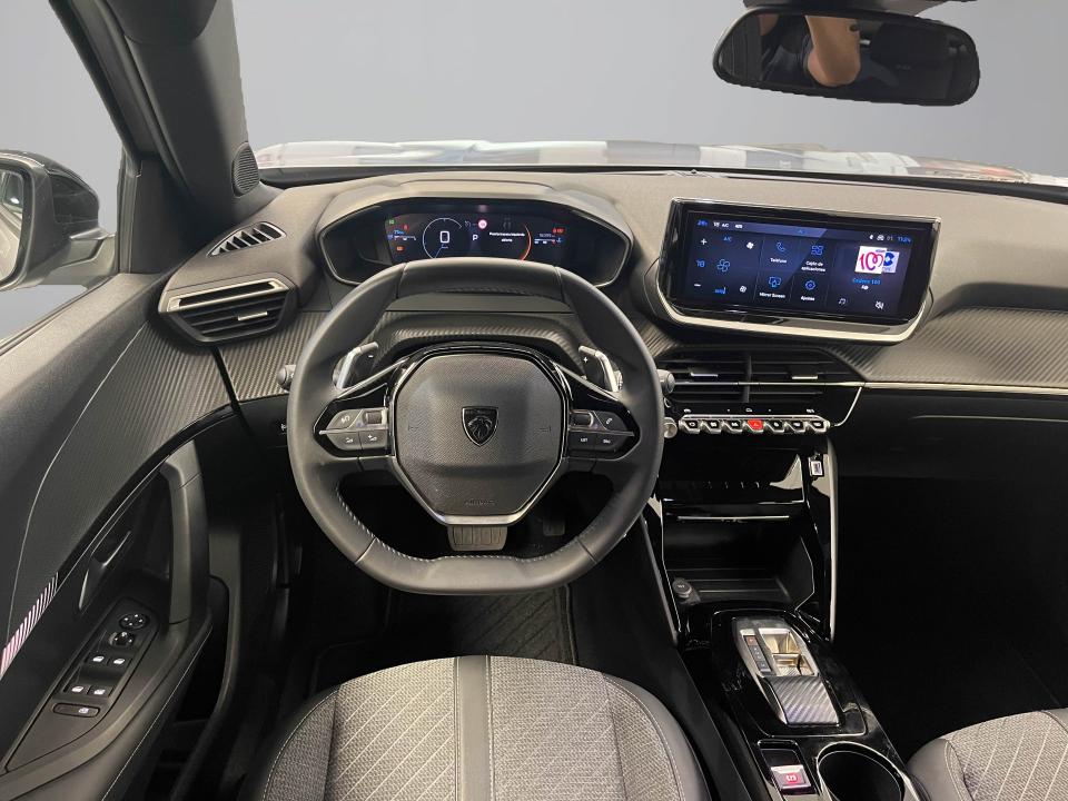 Peugeot 2008 Allure Pack Gasolina 130 S&S EAT8