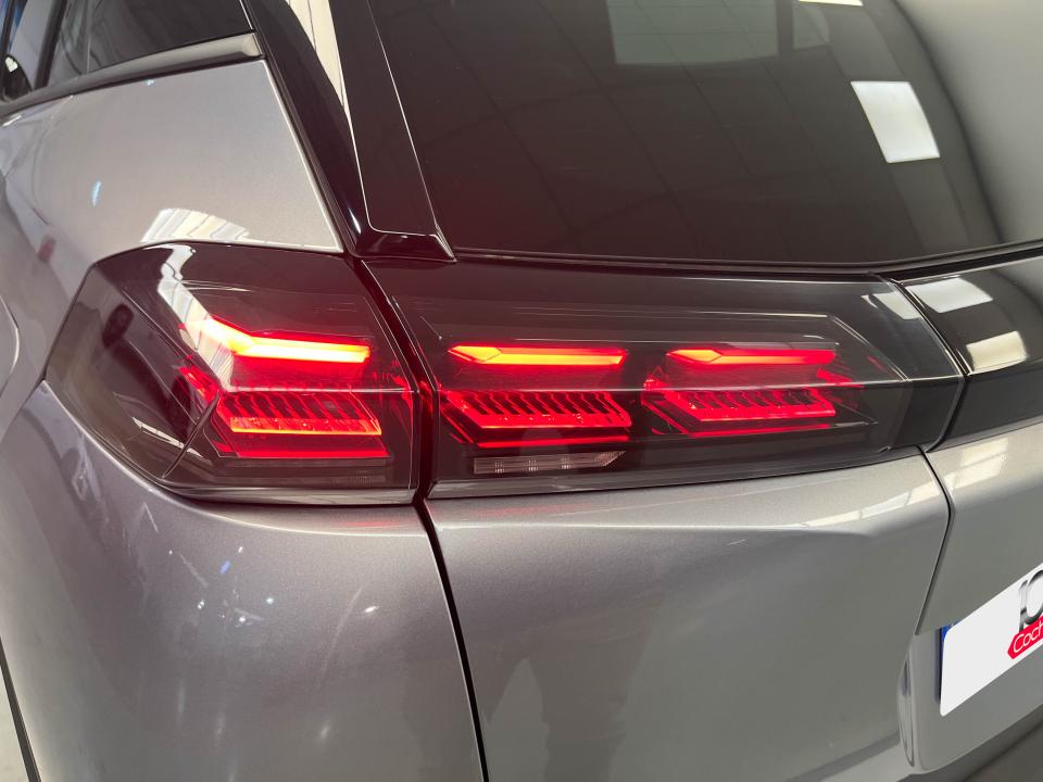 Peugeot 2008 Allure Pack Gasolina 130 S&S EAT8