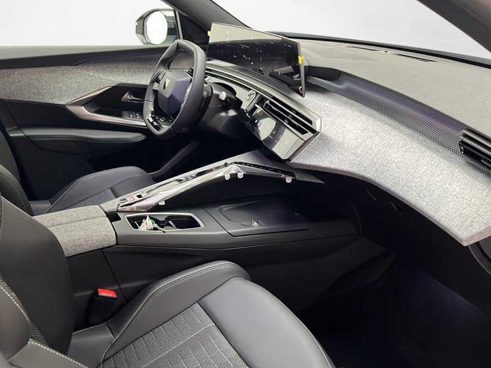 Peugeot 3008 Hybrid 1.2 107KW GT eDCS6
